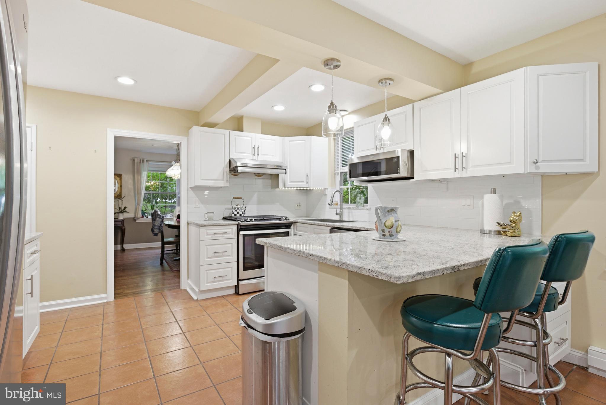 SWARTHMORE HILLS - Residential