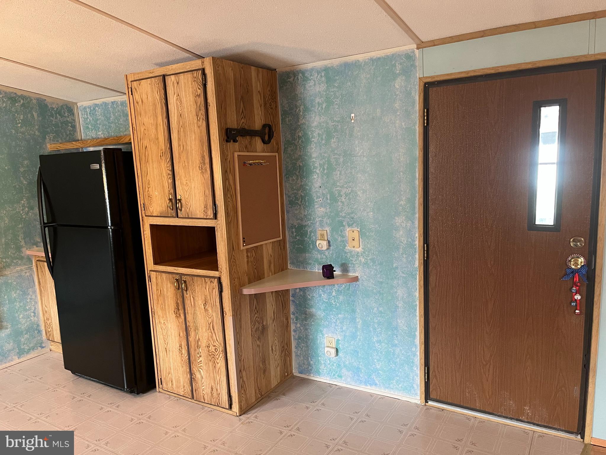 LINCOLN ESTATES MHP - Residential