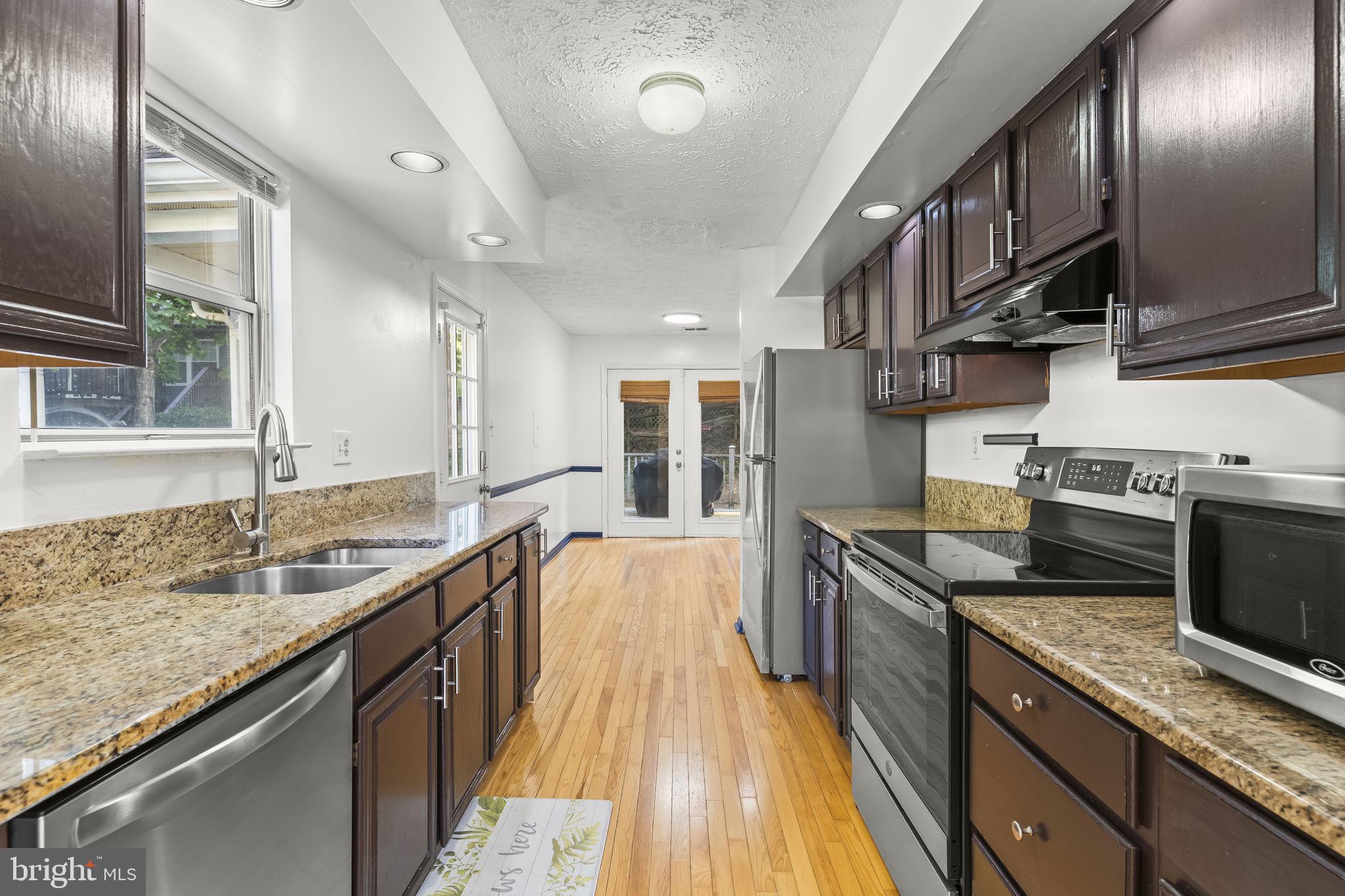 6225 POLAR BEAR COURT