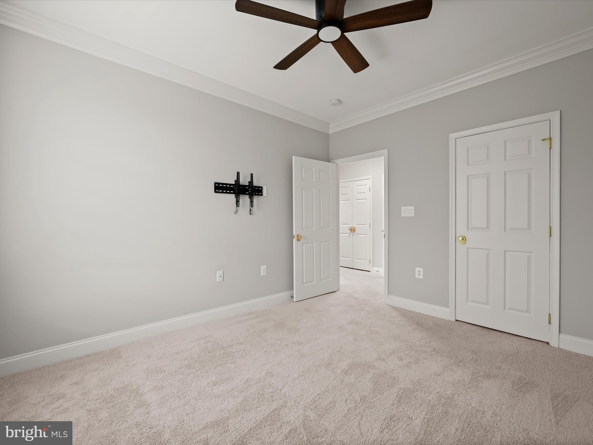 SNOWDEN OVERLOOK - Residential