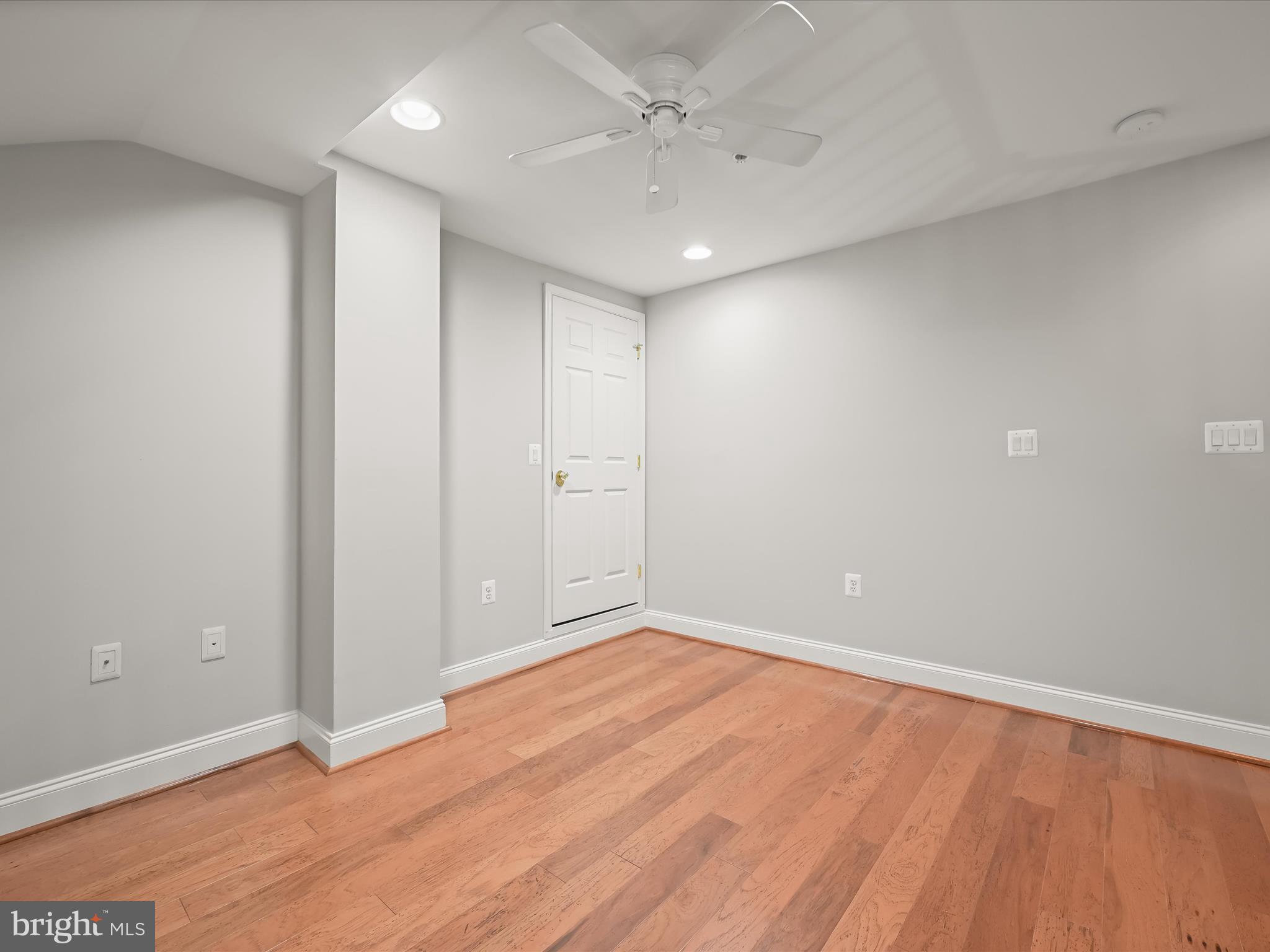 SNOWDEN OVERLOOK - Residential