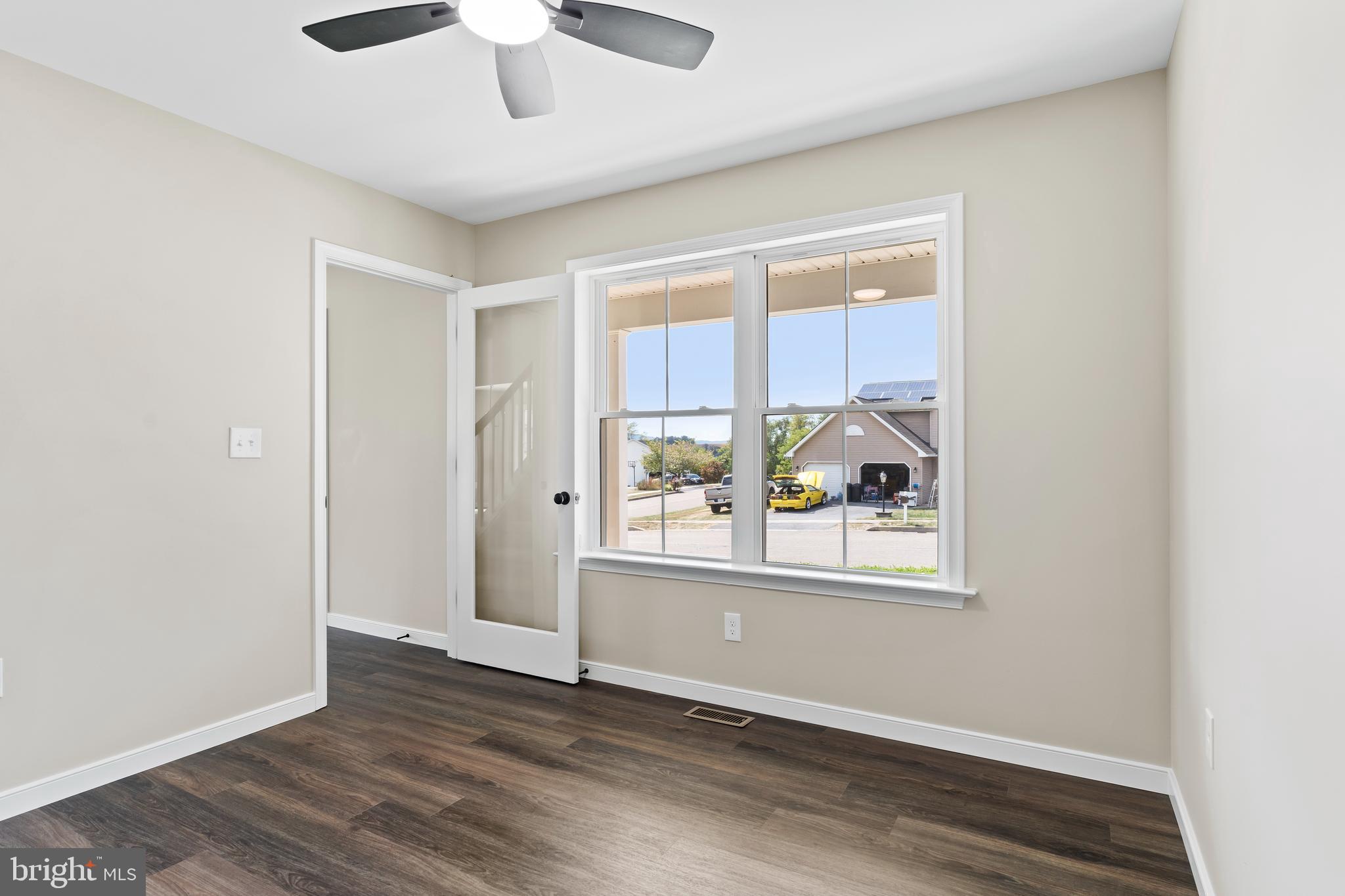 LENKER ESTATES - Residential