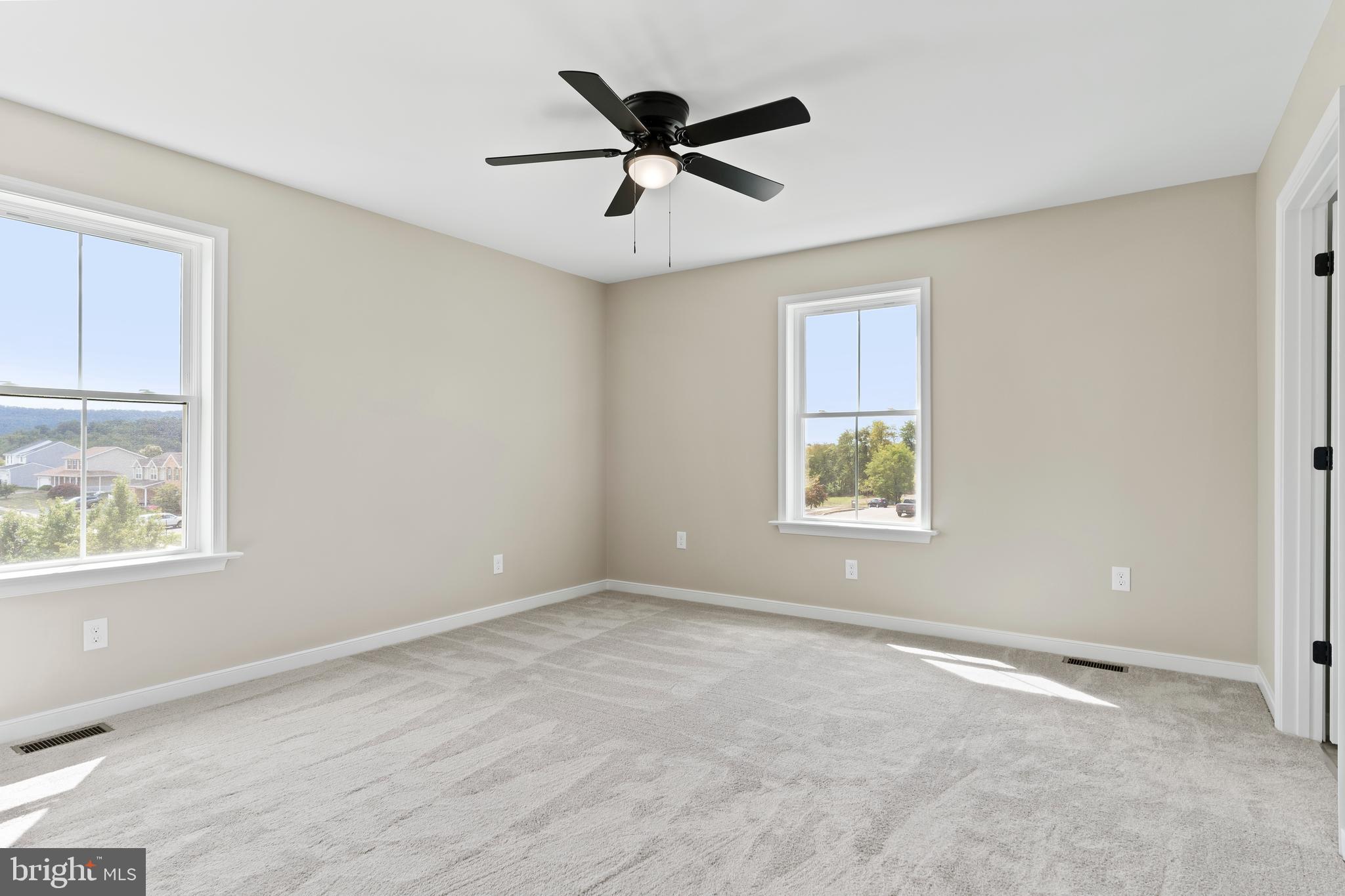 LENKER ESTATES - Residential