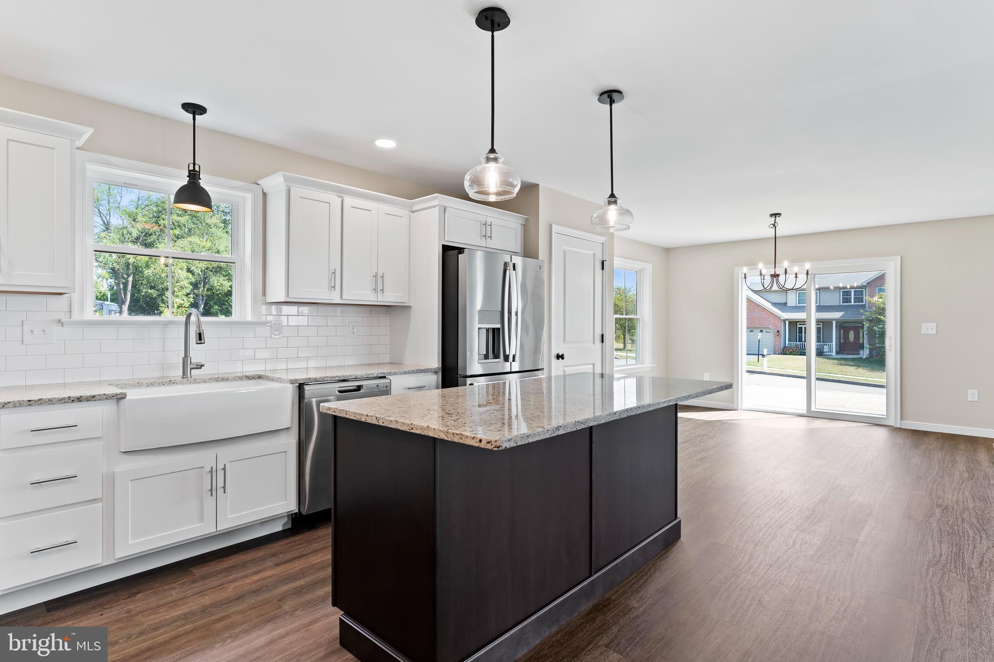 LENKER ESTATES - Residential