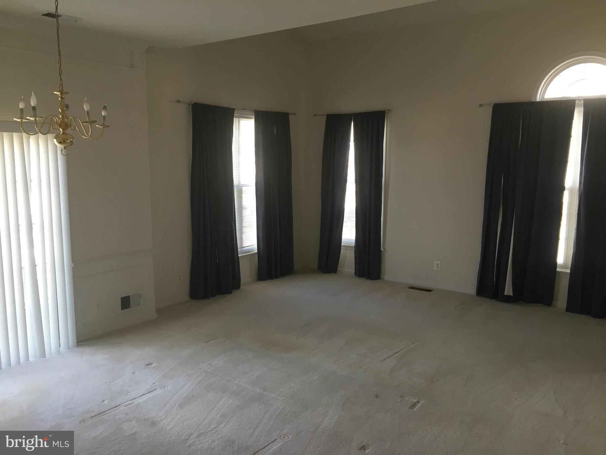 OVERLOOK - Residential Lease