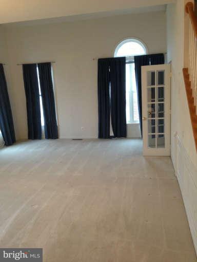 OVERLOOK - Residential Lease