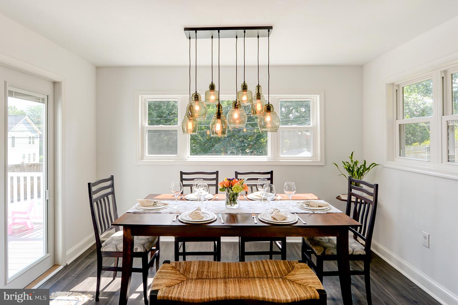 WHISTLING PINES - Residential