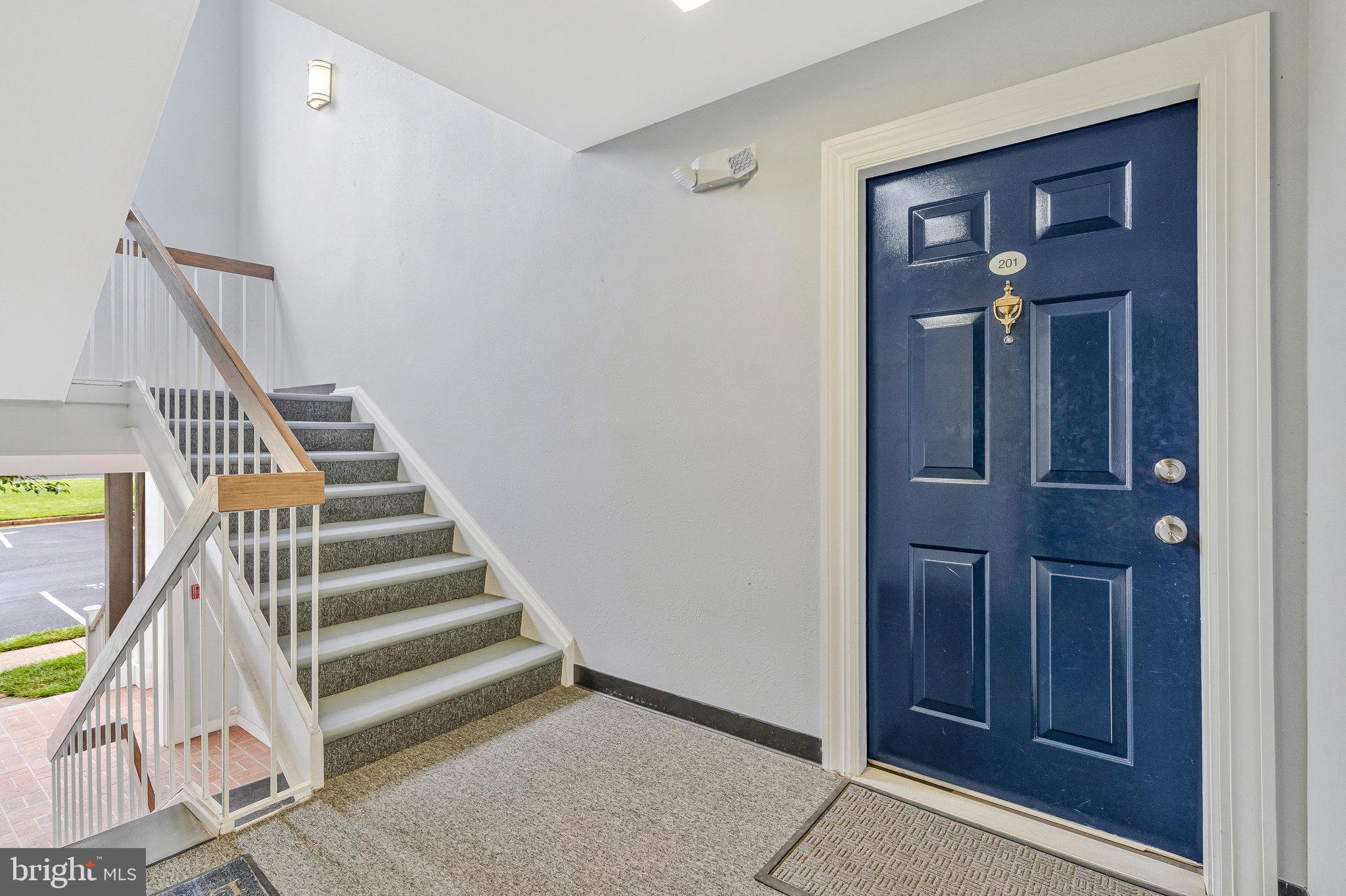 44152 NATALIE TERRACE 201