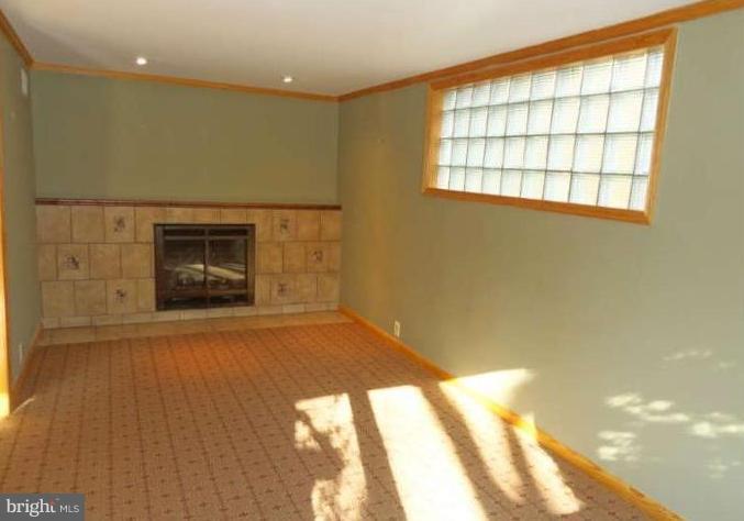 ROCK CREEK PALISADES - Residential Lease