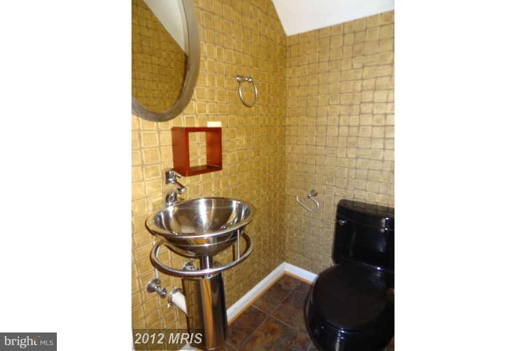 ROCK CREEK PALISADES - Residential Lease