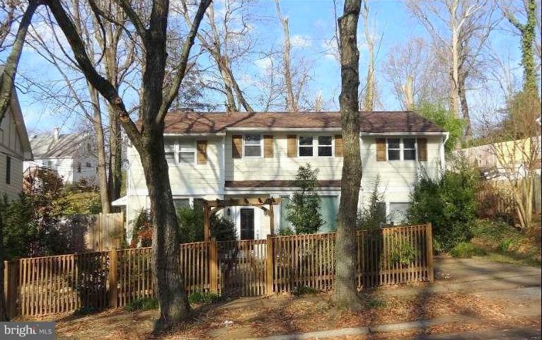 ROCK CREEK PALISADES - Residential Lease