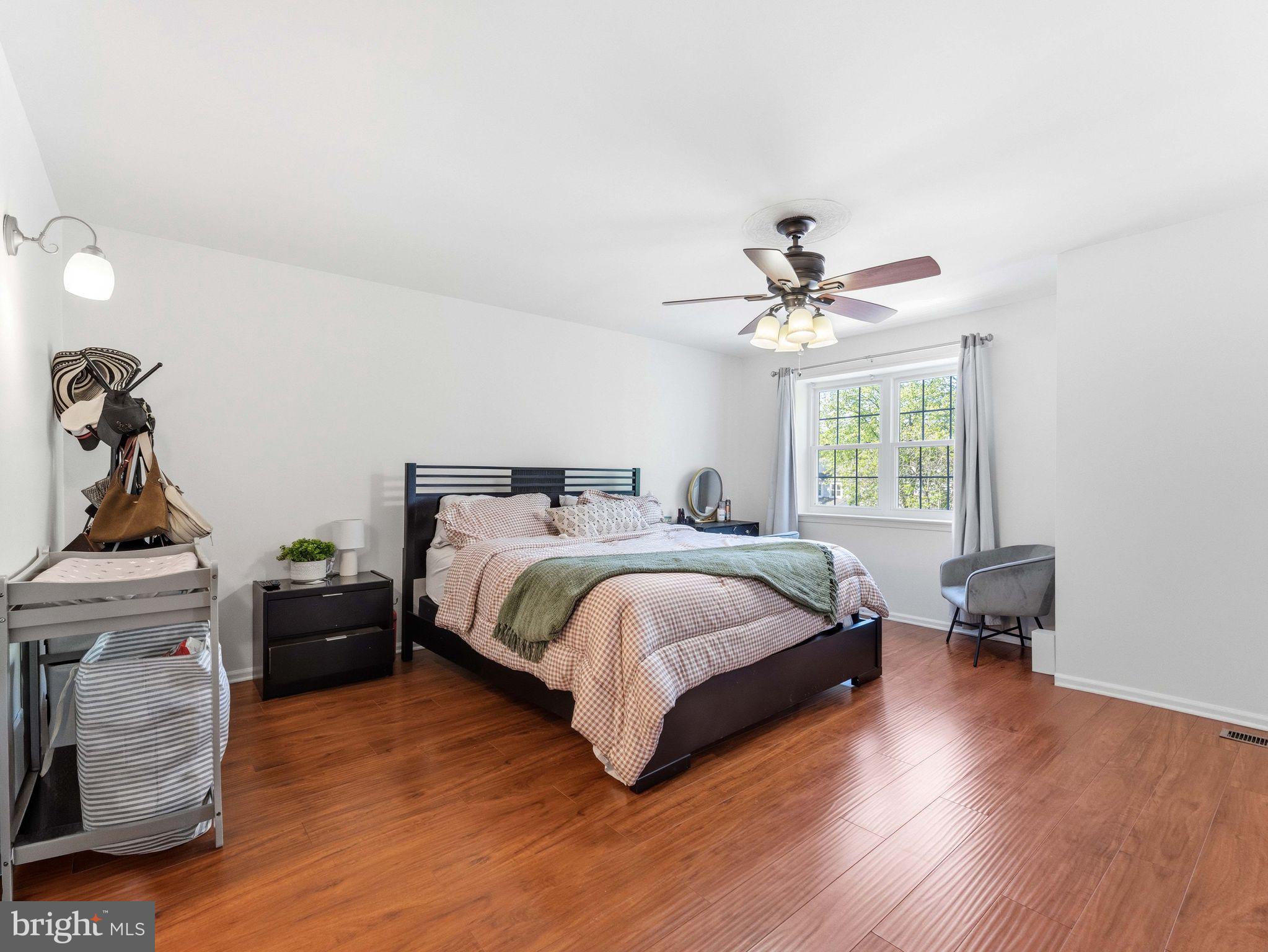 WOODLYN CROSSING - Residential