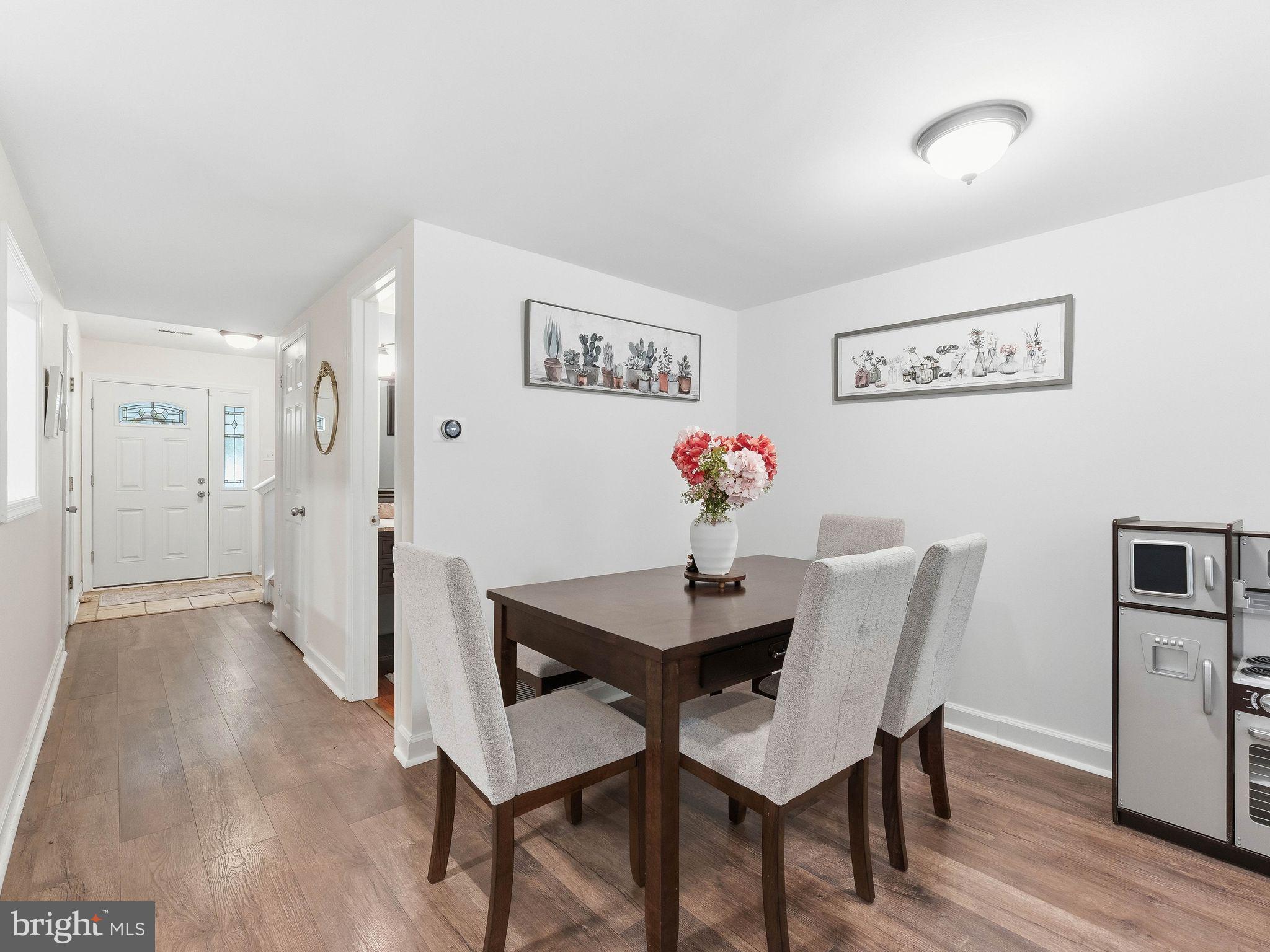 WOODLYN CROSSING - Residential