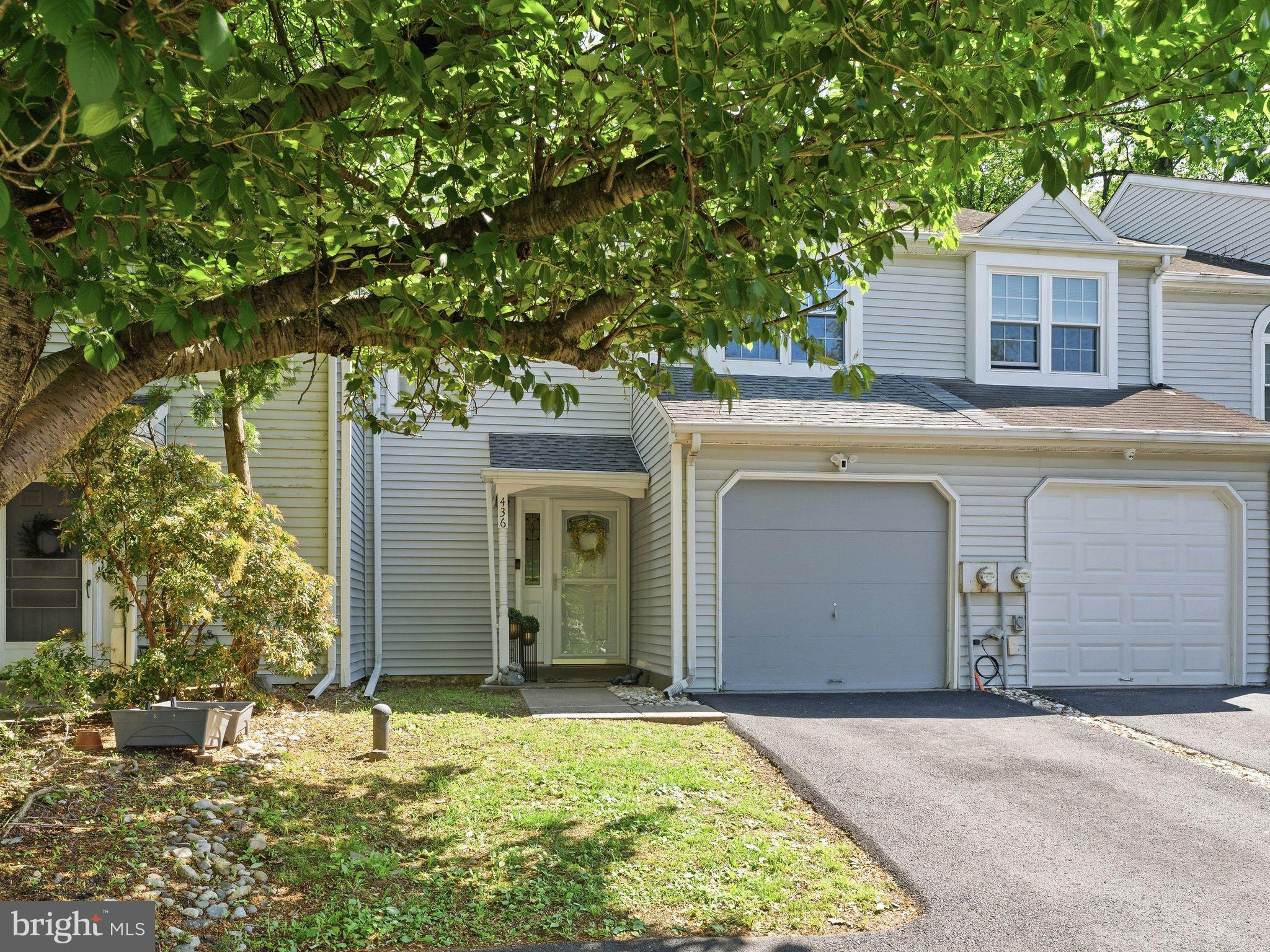 WOODLYN CROSSING - Residential