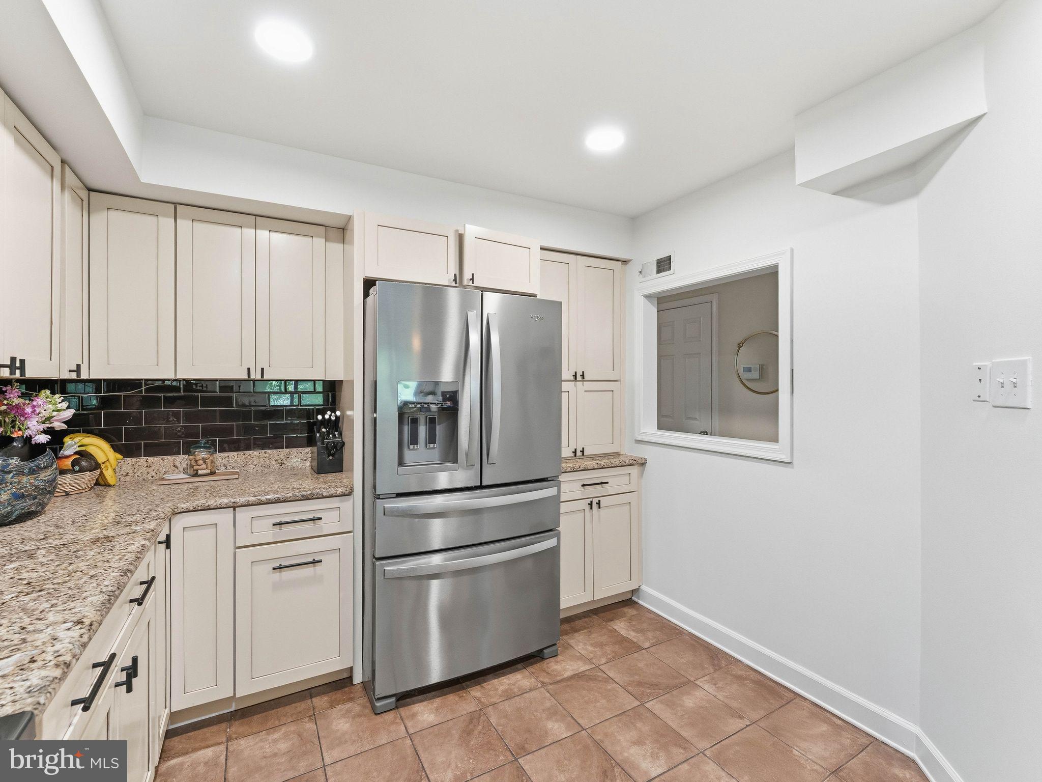 WOODLYN CROSSING - Residential