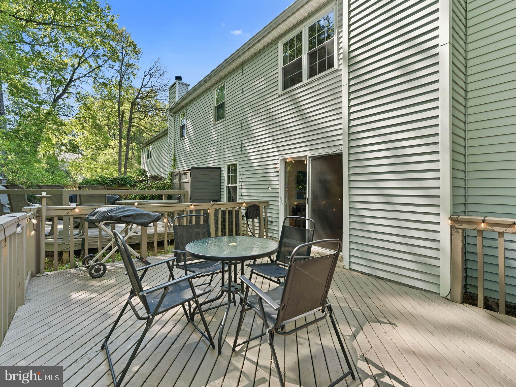 WOODLYN CROSSING - Residential