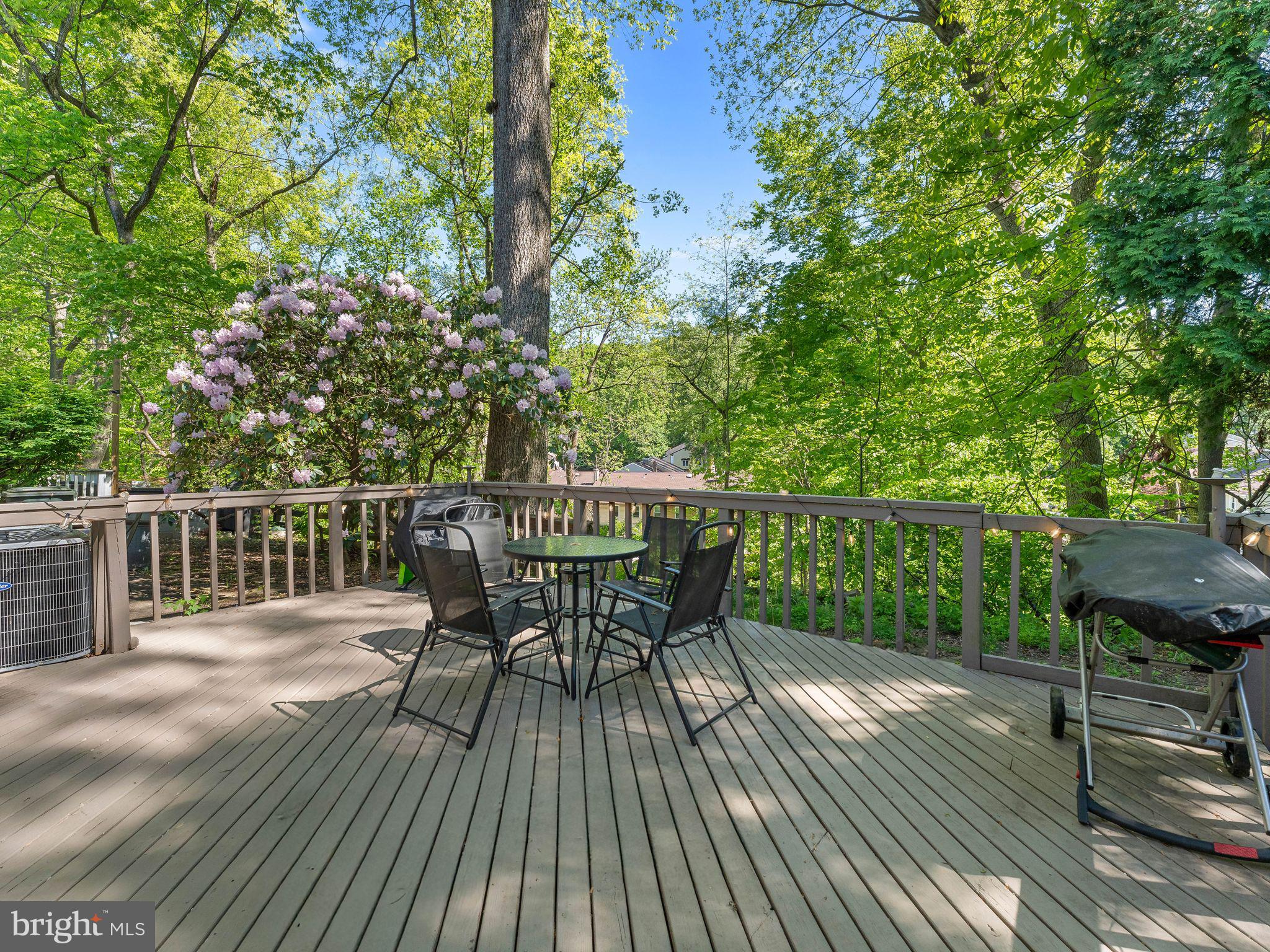 WOODLYN CROSSING - Residential