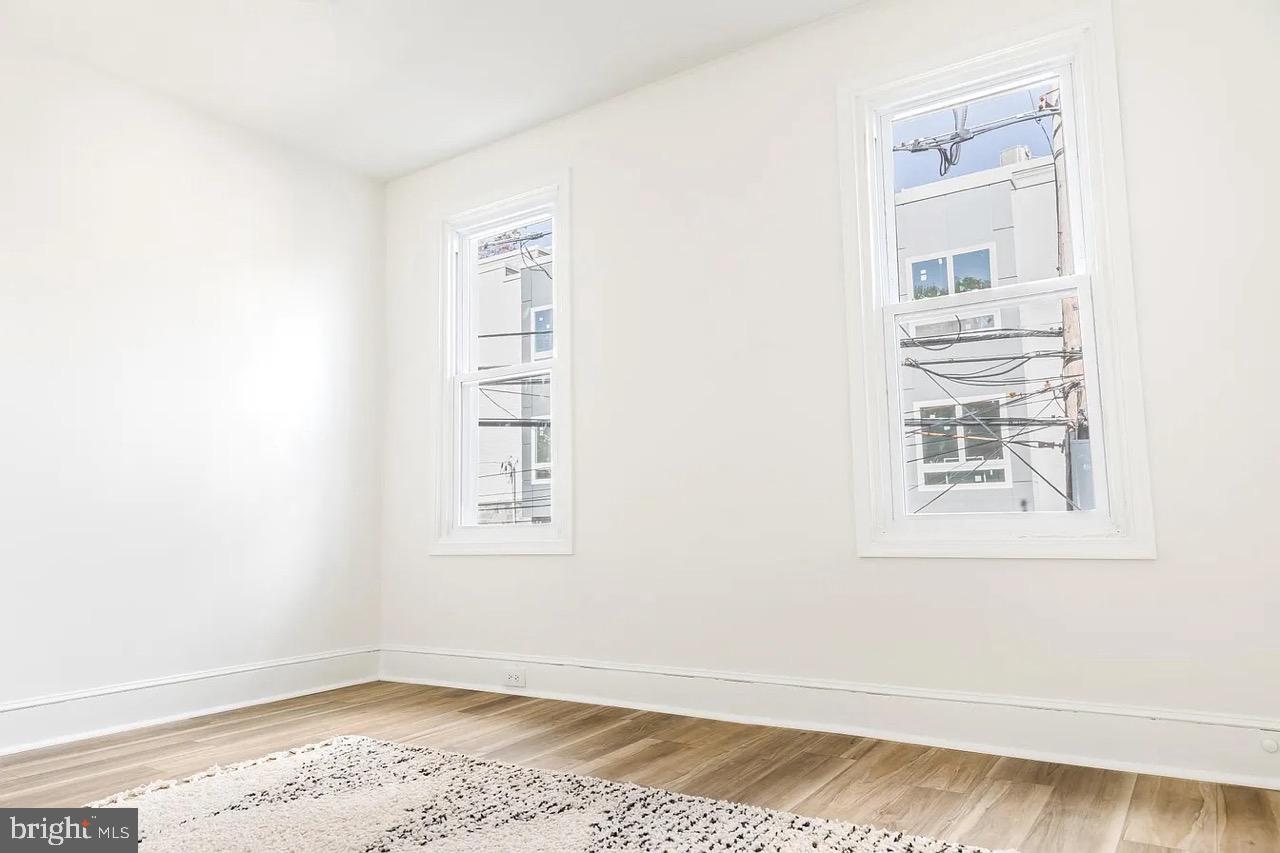 MANAYUNK - Residential Lease