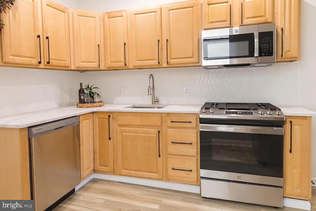 MANAYUNK - Residential Lease