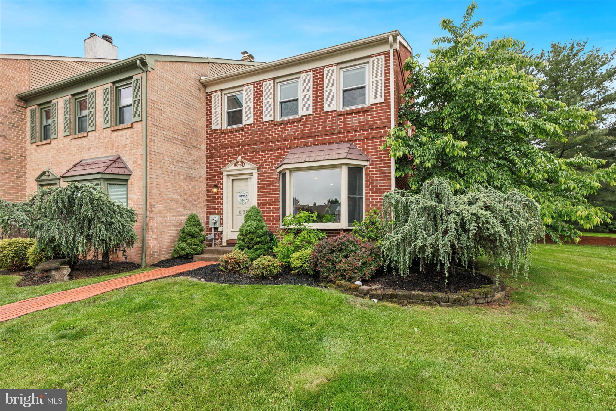 4135 SURREY LANE