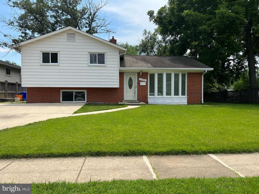 PRICE REDUCED !!!! Well kept Split level home in Forest States Community, this home offers three finished levels with hardwood floors on the main level and upstairs, freshly painted,  fenced backyard and paved driveway, spacious walk-in closets,  skylight in the hall Go and show do not need to call.