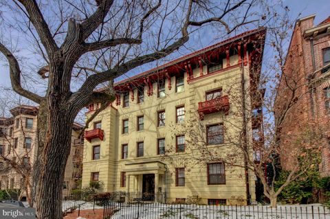 Photo of 1789 Lanier Place NW #34, WASHINGTON, DC 20009 (MLS # DCDC2245478)