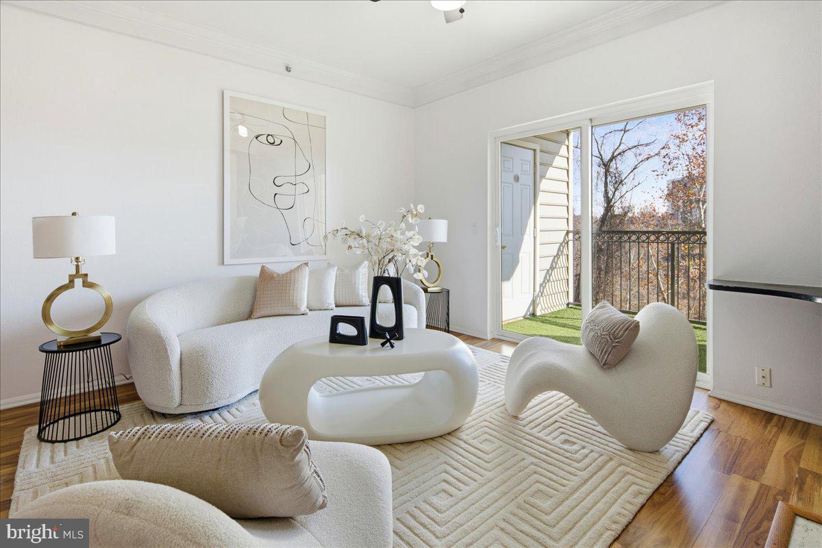 GATES OF MCLEAN - Residential