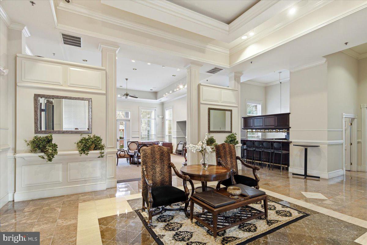 GATES OF MCLEAN - Residential