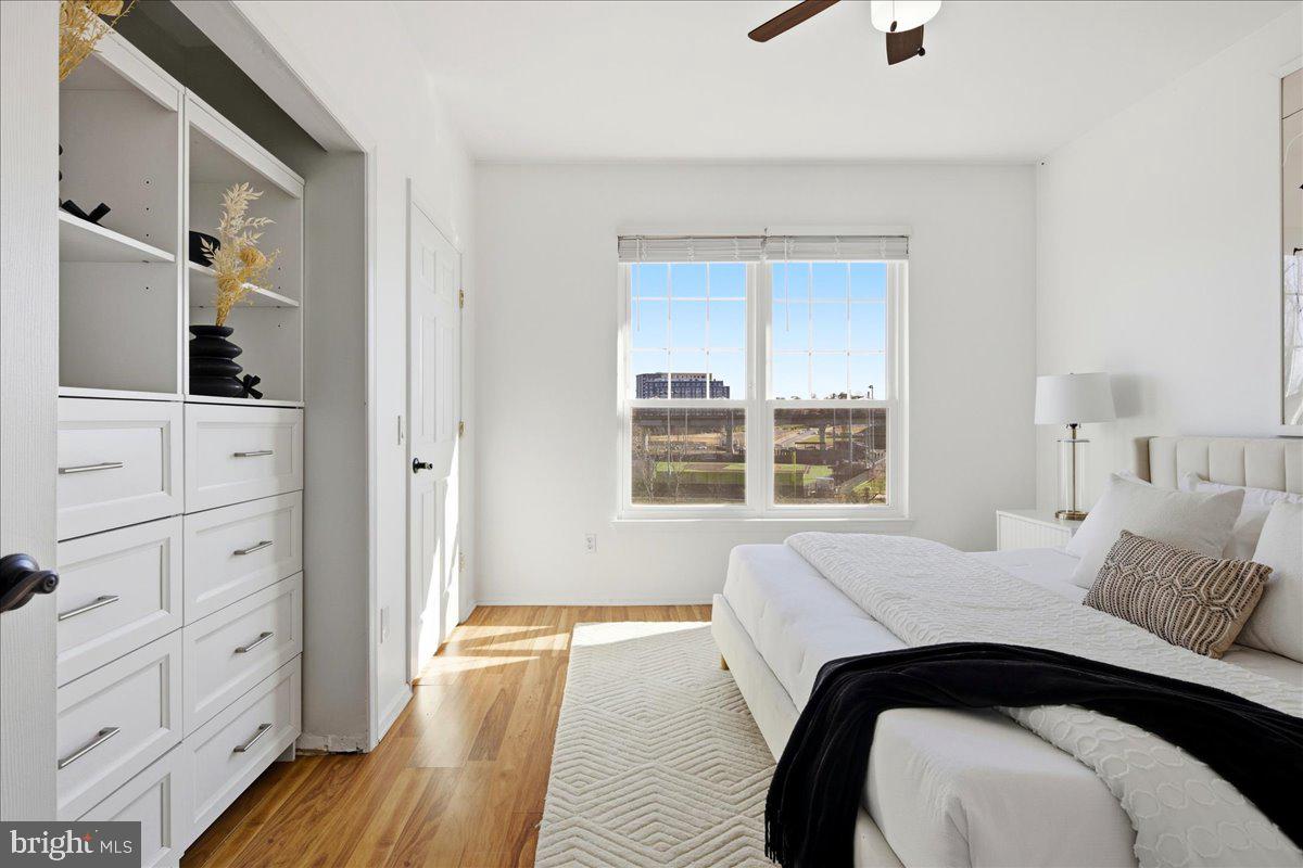 GATES OF MCLEAN - Residential