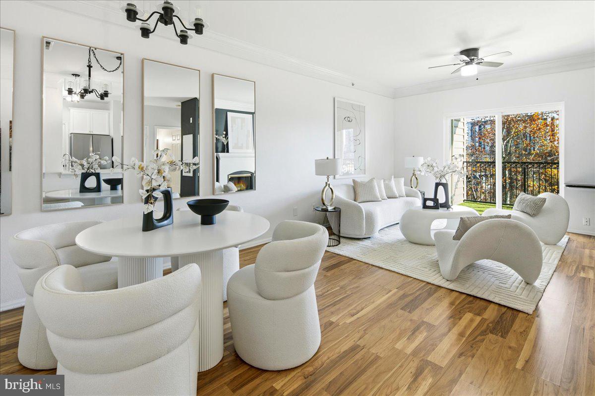 1591 SPRING GATE DRIVE 3406