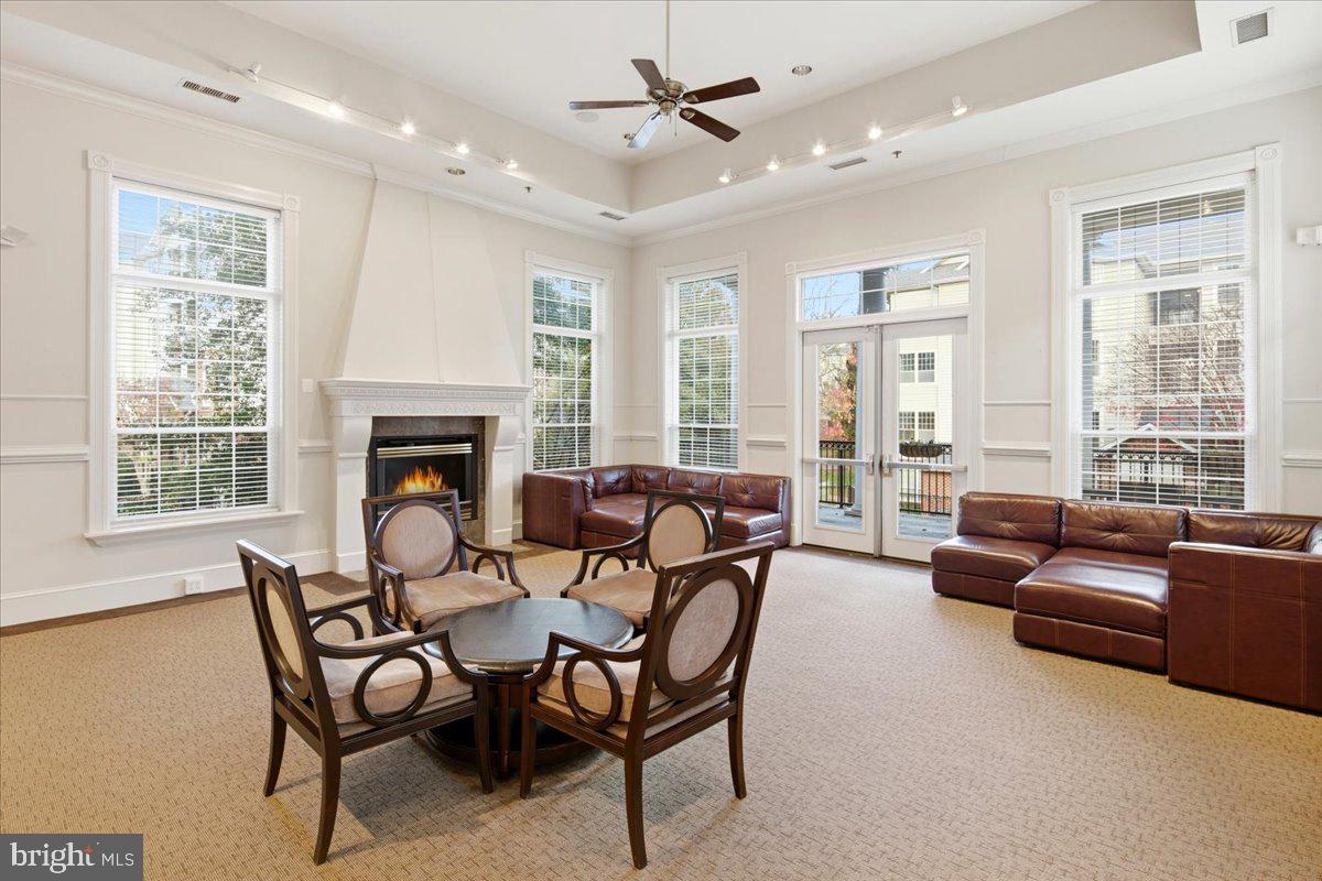 GATES OF MCLEAN - Residential