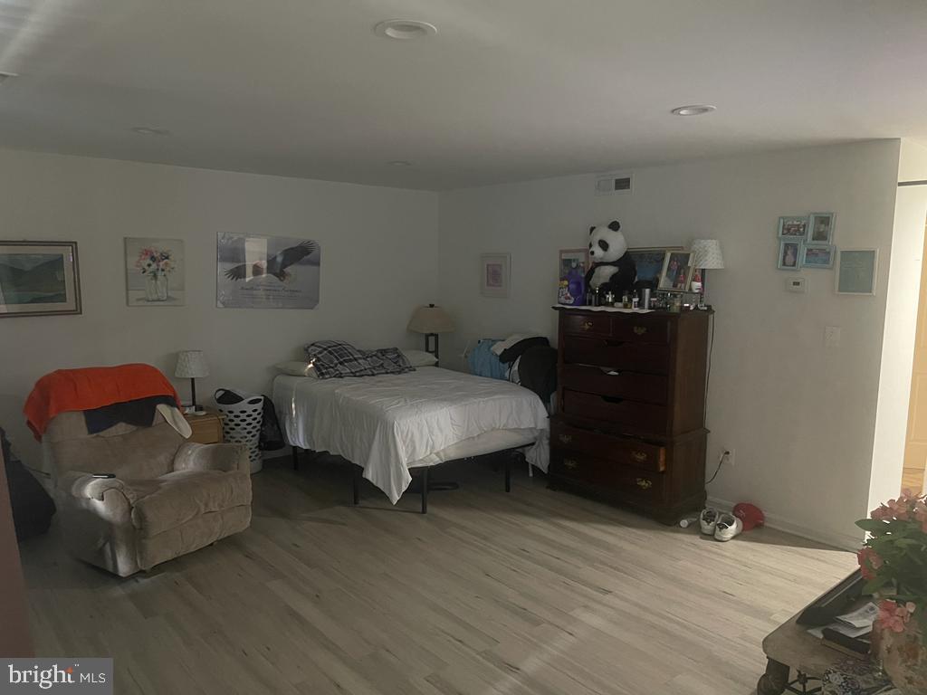 HOLLY HILL CONDOMINIUMS - Residential