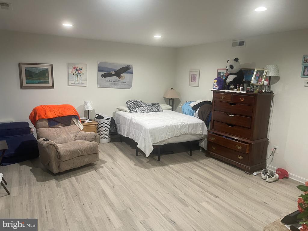 HOLLY HILL CONDOMINIUMS - Residential