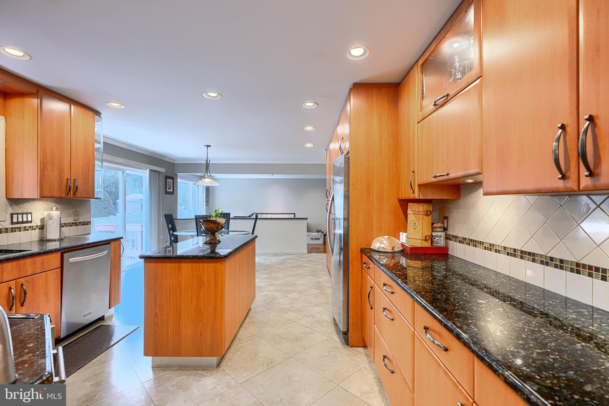 3724 ASHLEY WAY