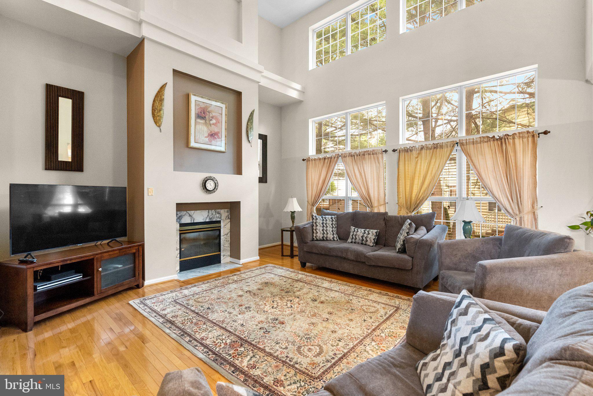13401 QUEENSTOWN LANE