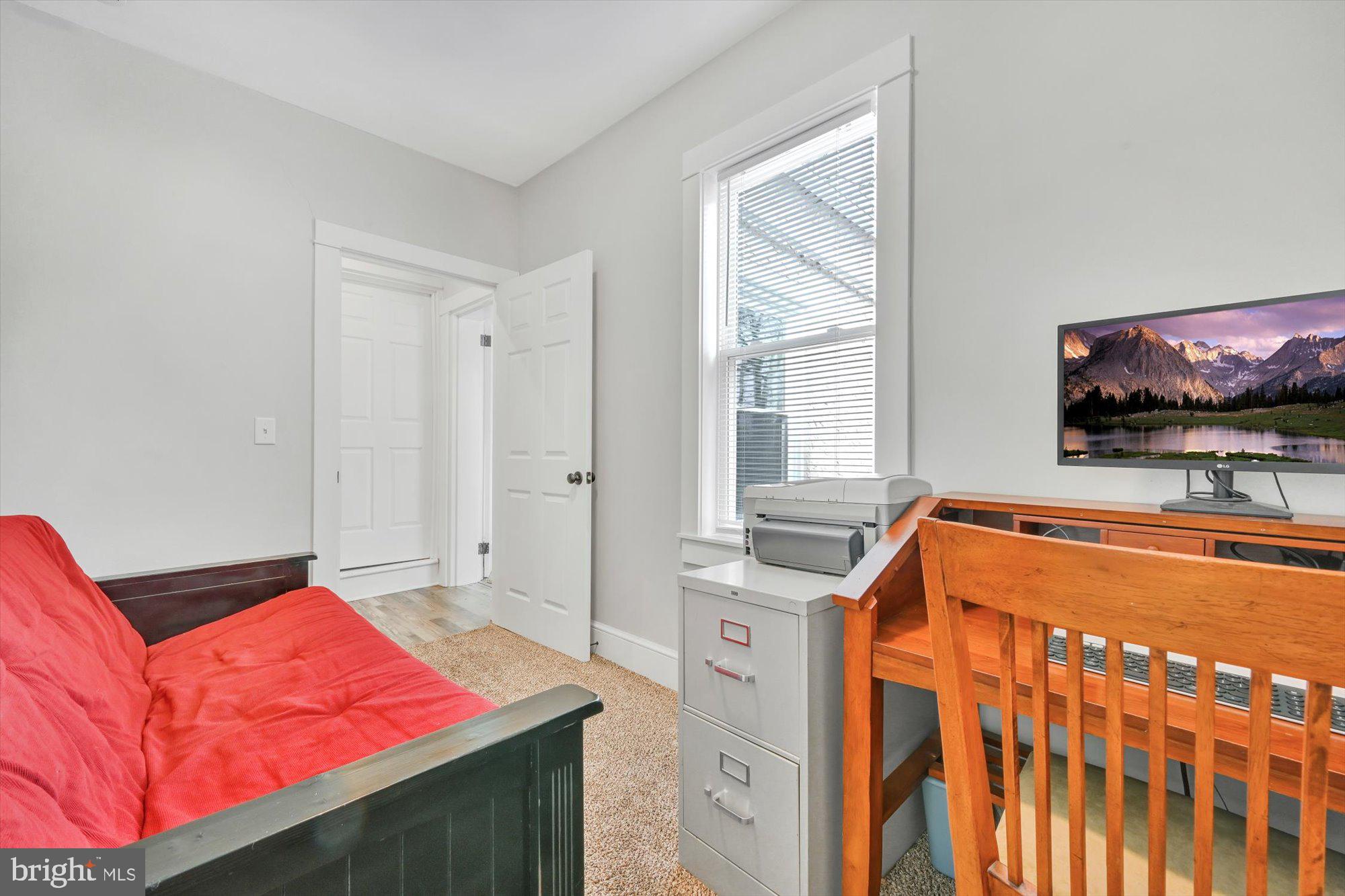 DOWNTOWN LANCASTER - Residential