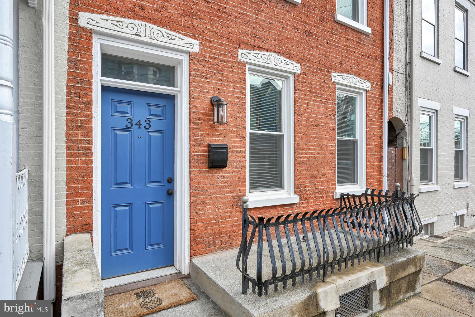 DOWNTOWN LANCASTER - Residential