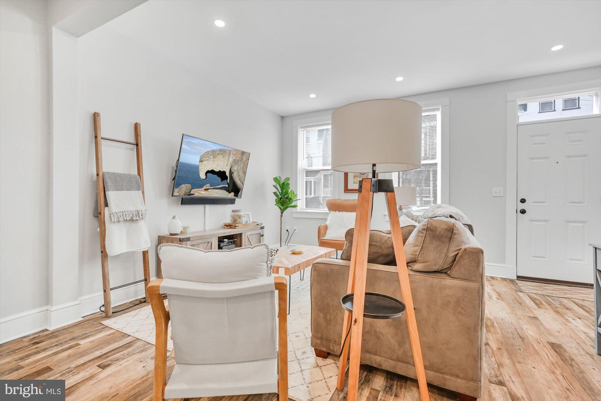 DOWNTOWN LANCASTER - Residential