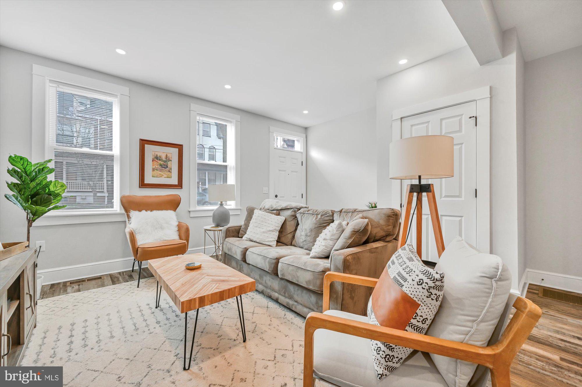 DOWNTOWN LANCASTER - Residential