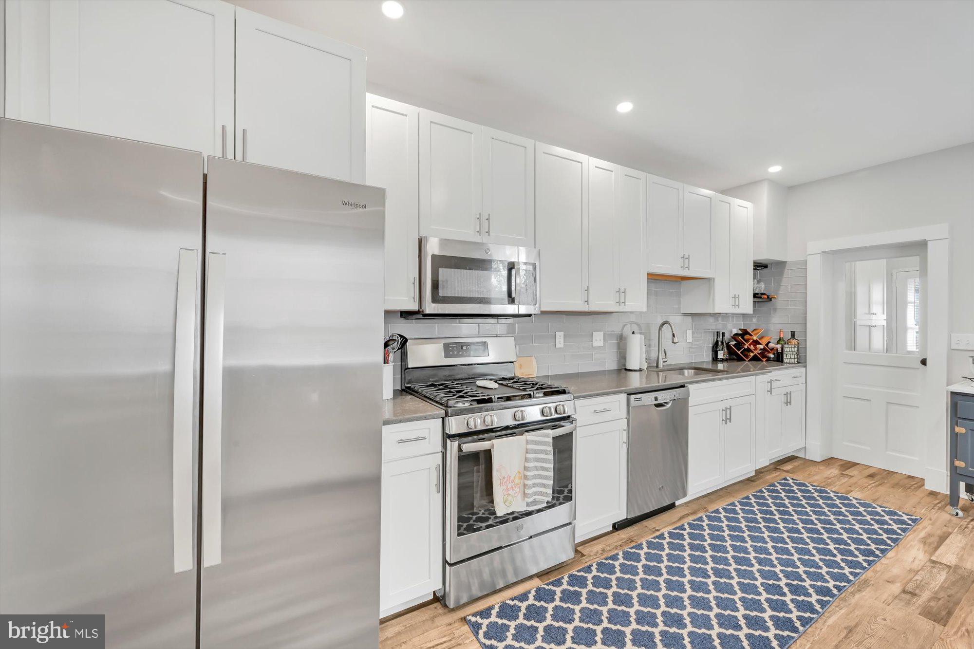 DOWNTOWN LANCASTER - Residential