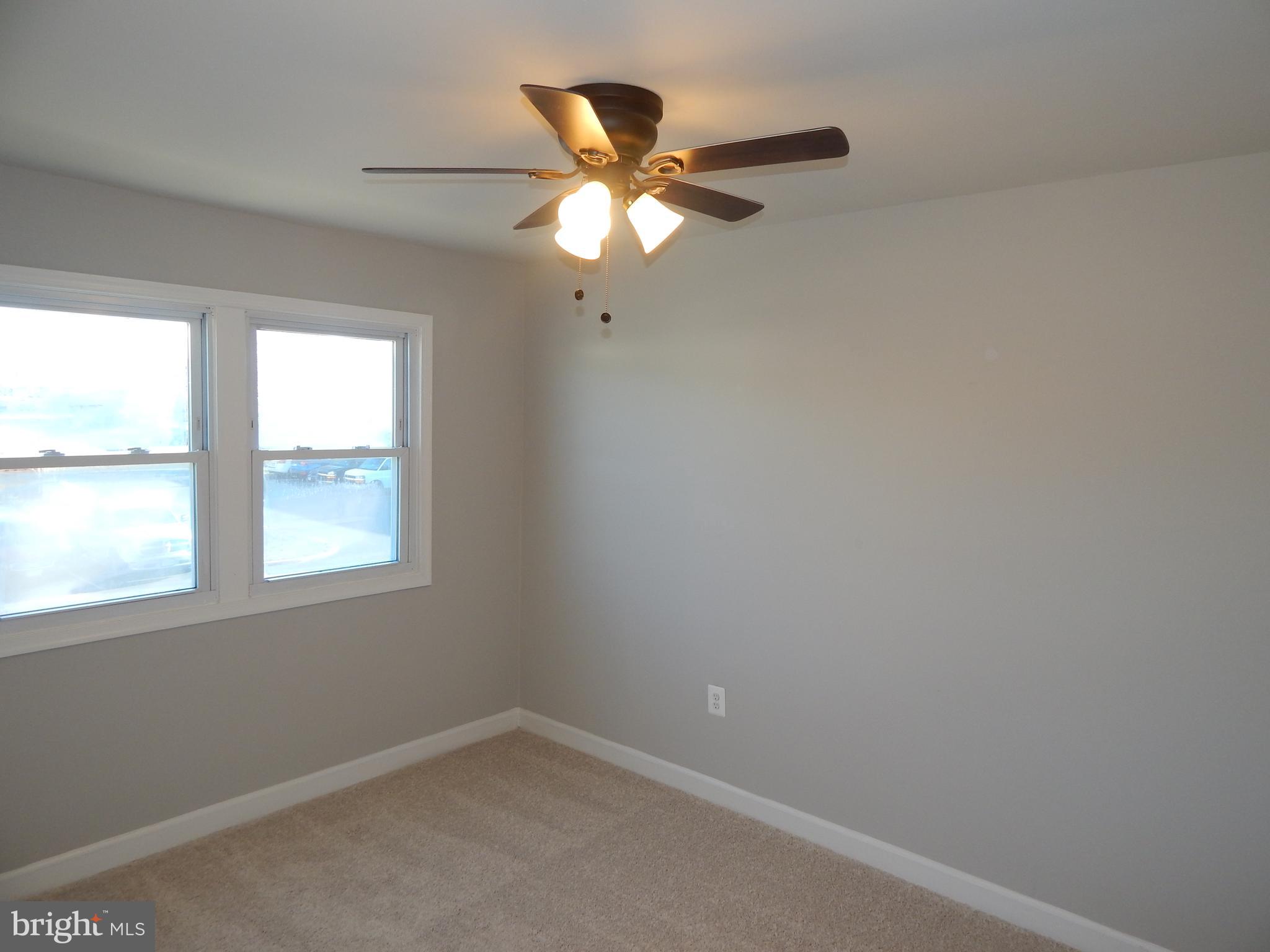 WILLIAMSTOWN - Residential