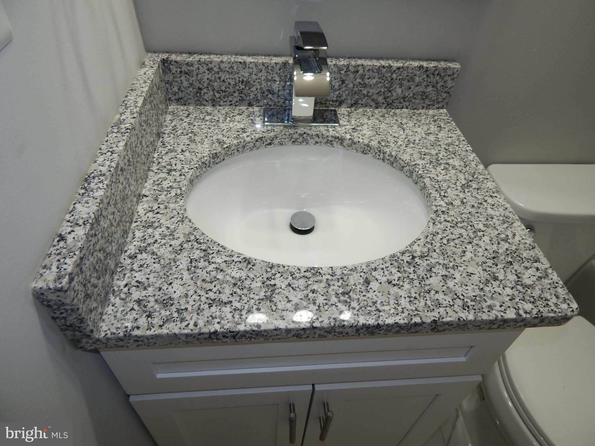 WILLIAMSTOWN - Residential