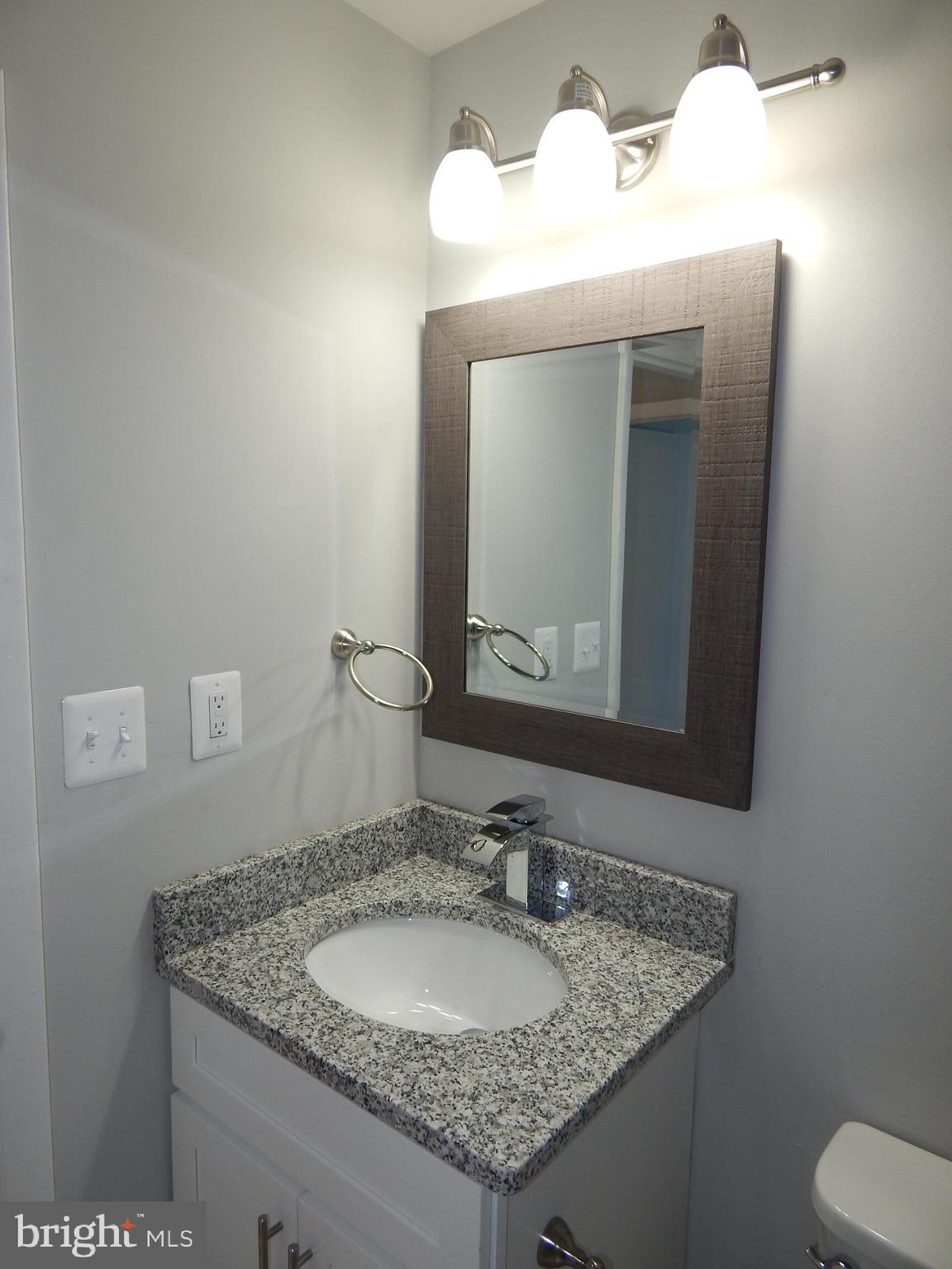 WILLIAMSTOWN - Residential