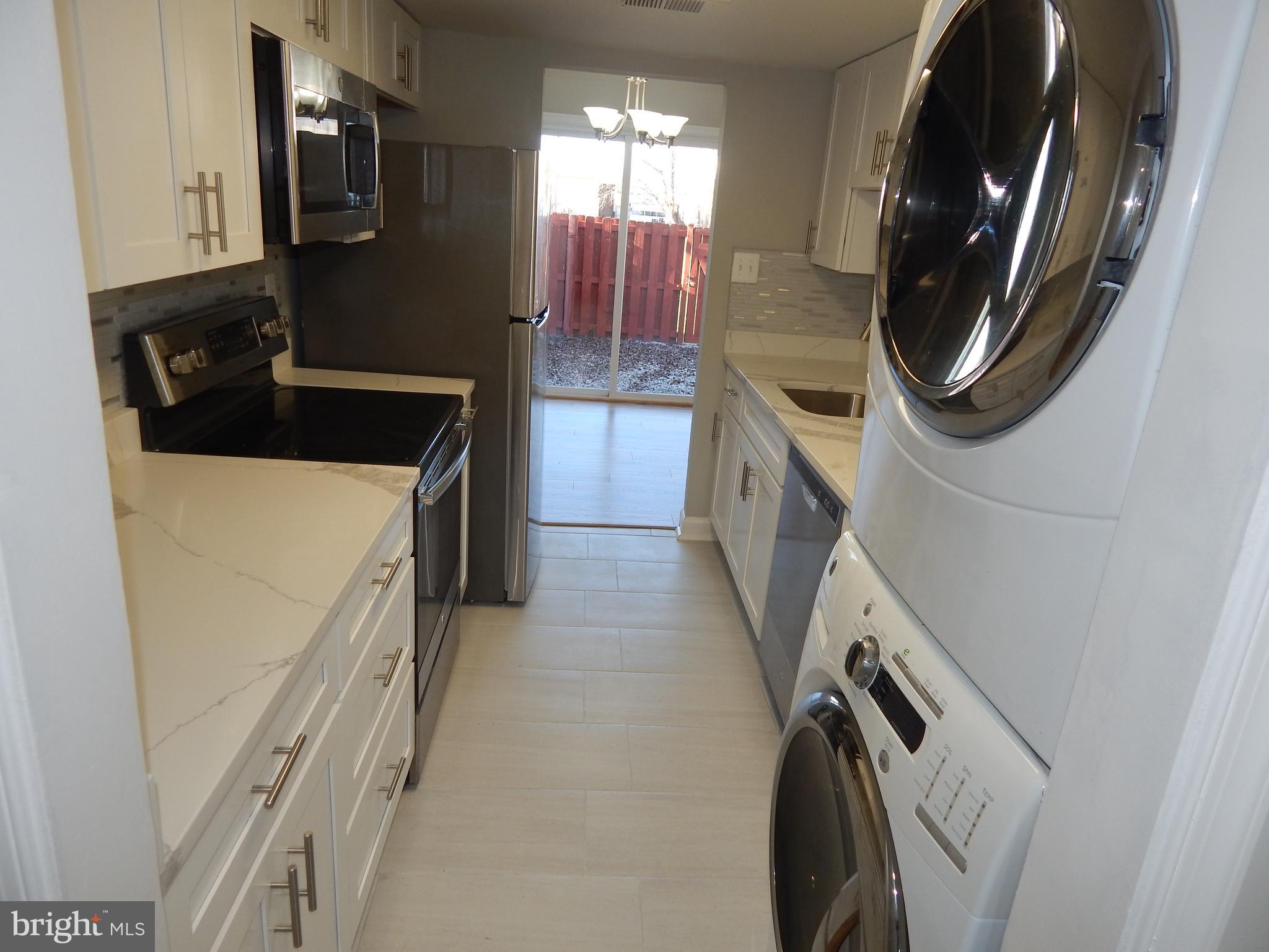 WILLIAMSTOWN - Residential