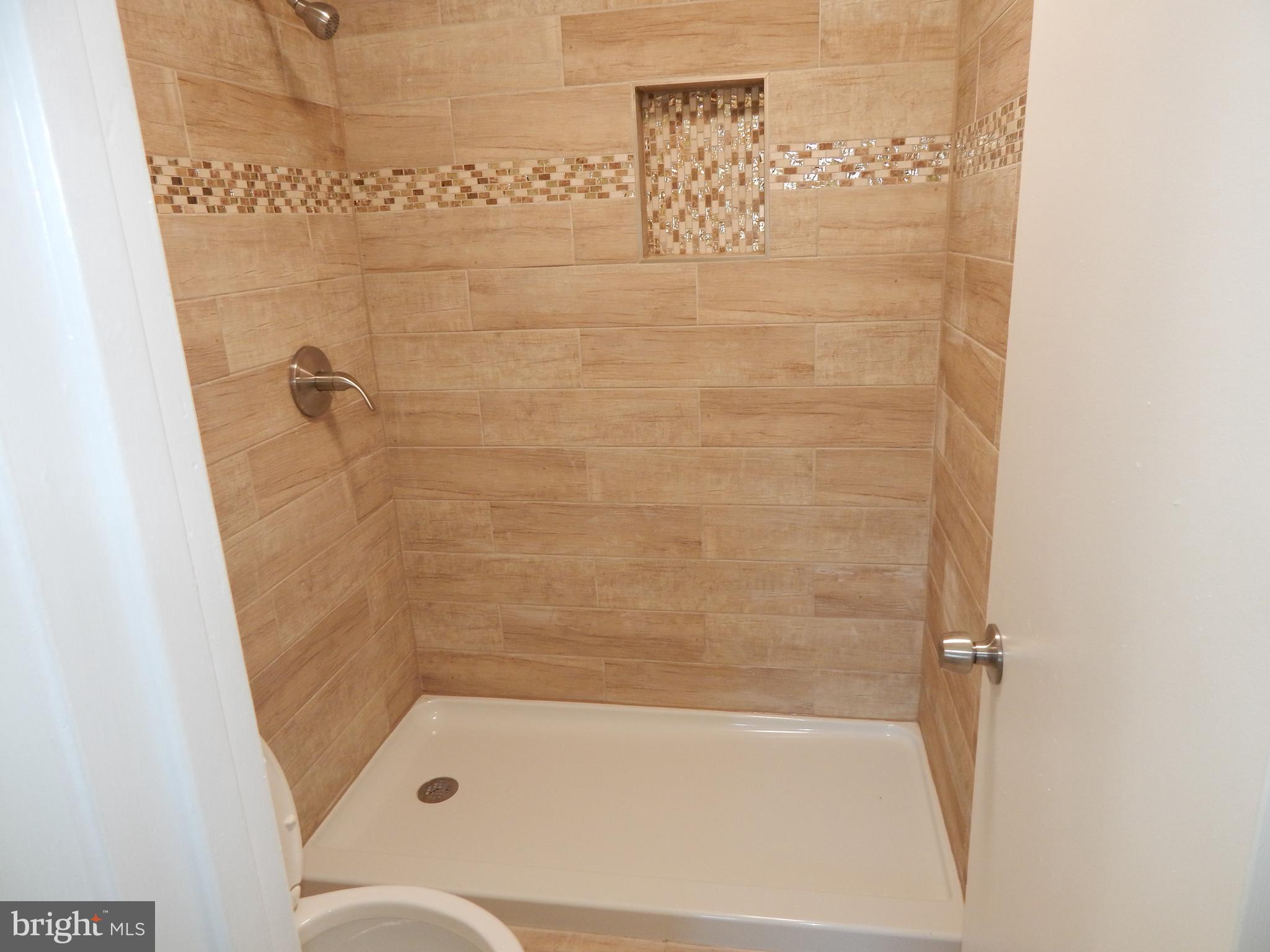 WILLIAMSTOWN - Residential