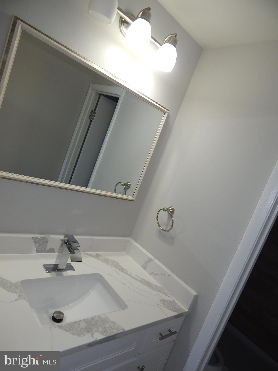 WILLIAMSTOWN - Residential