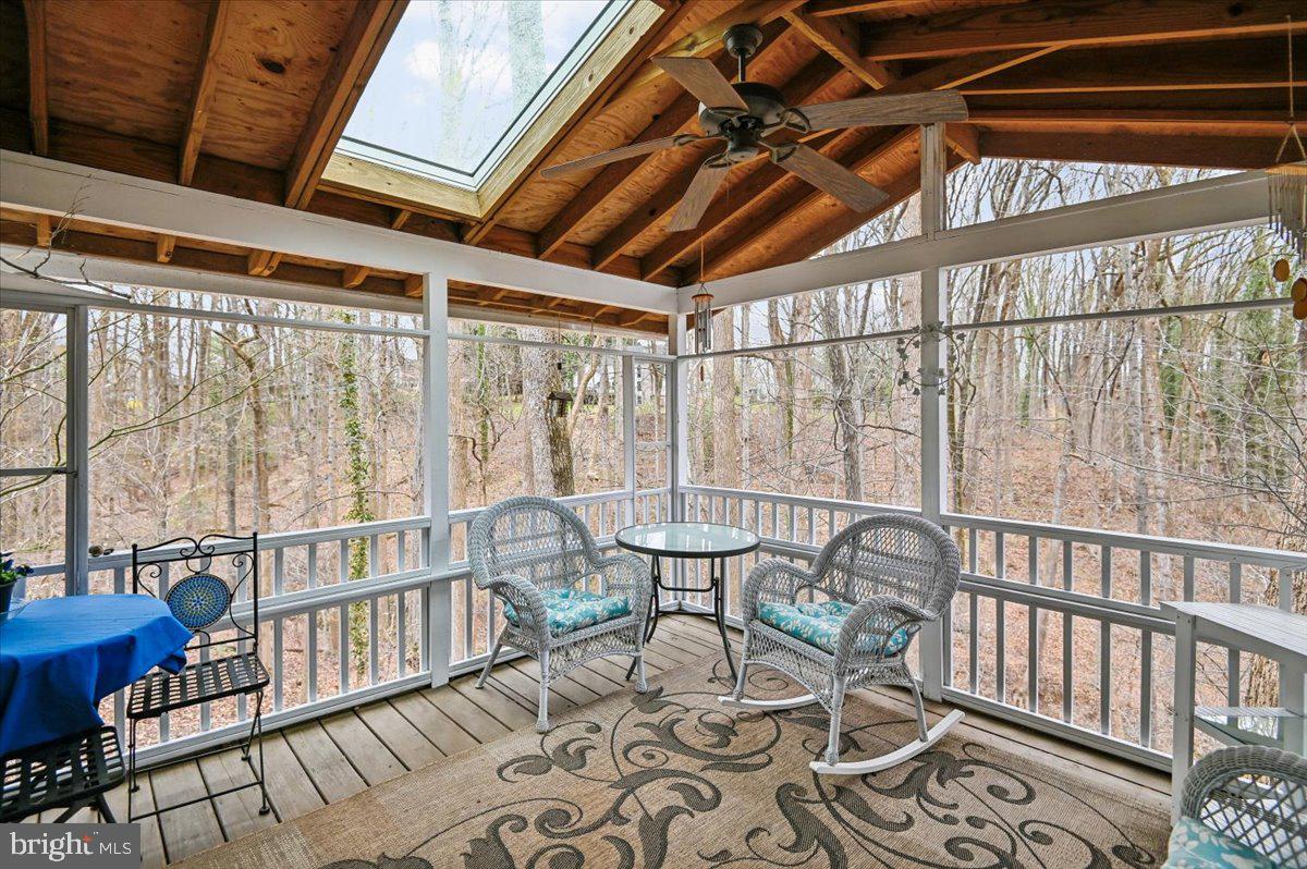 CARRIAGE HILLS - Residential