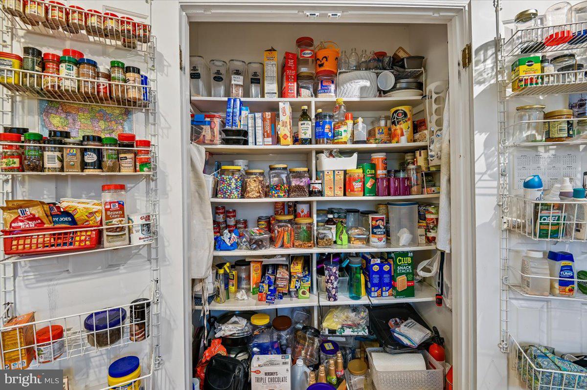 CARRIAGE HILLS - Residential