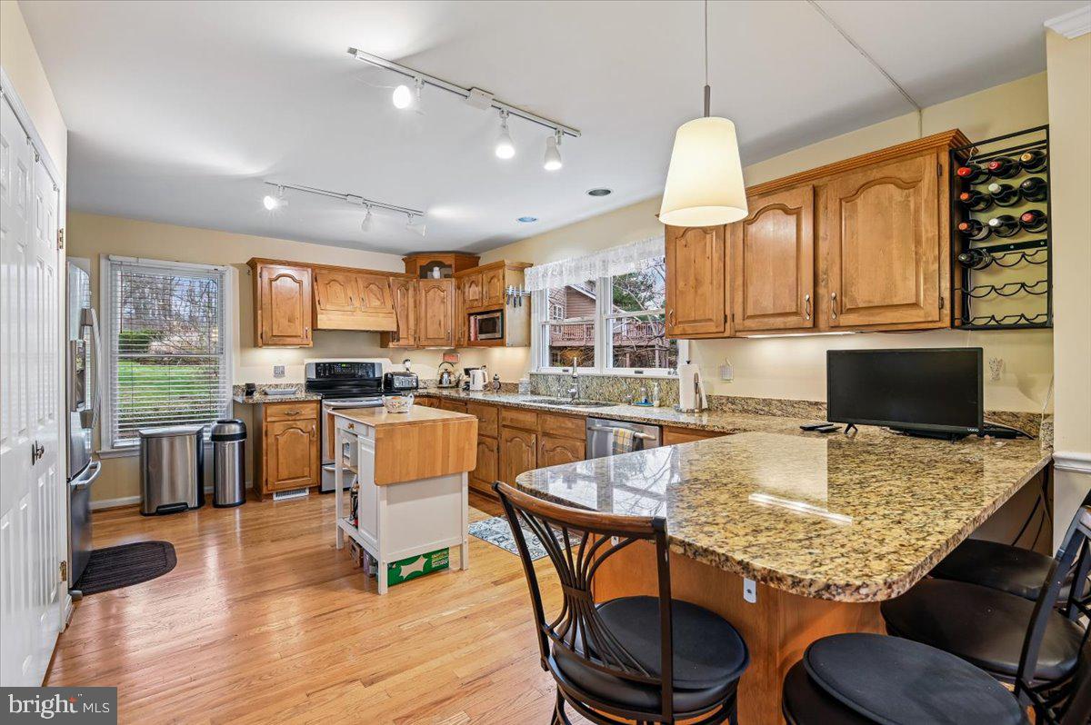 1070 FOXCROFT RUN RUN