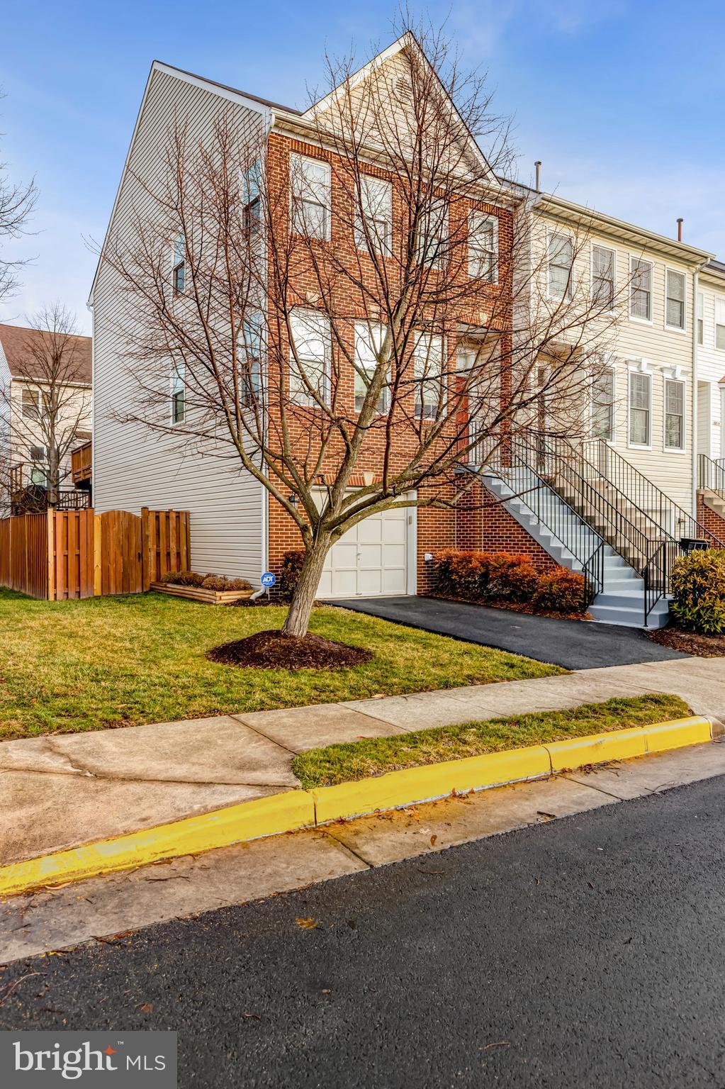 6618 HUNTER CREEK LANE